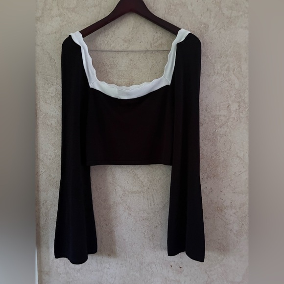 Paper Crane dee elly Crop Sweater Top - Picture 2 of 7